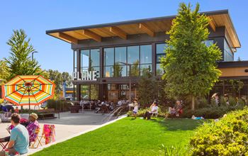 Walkable downtown kenmore location